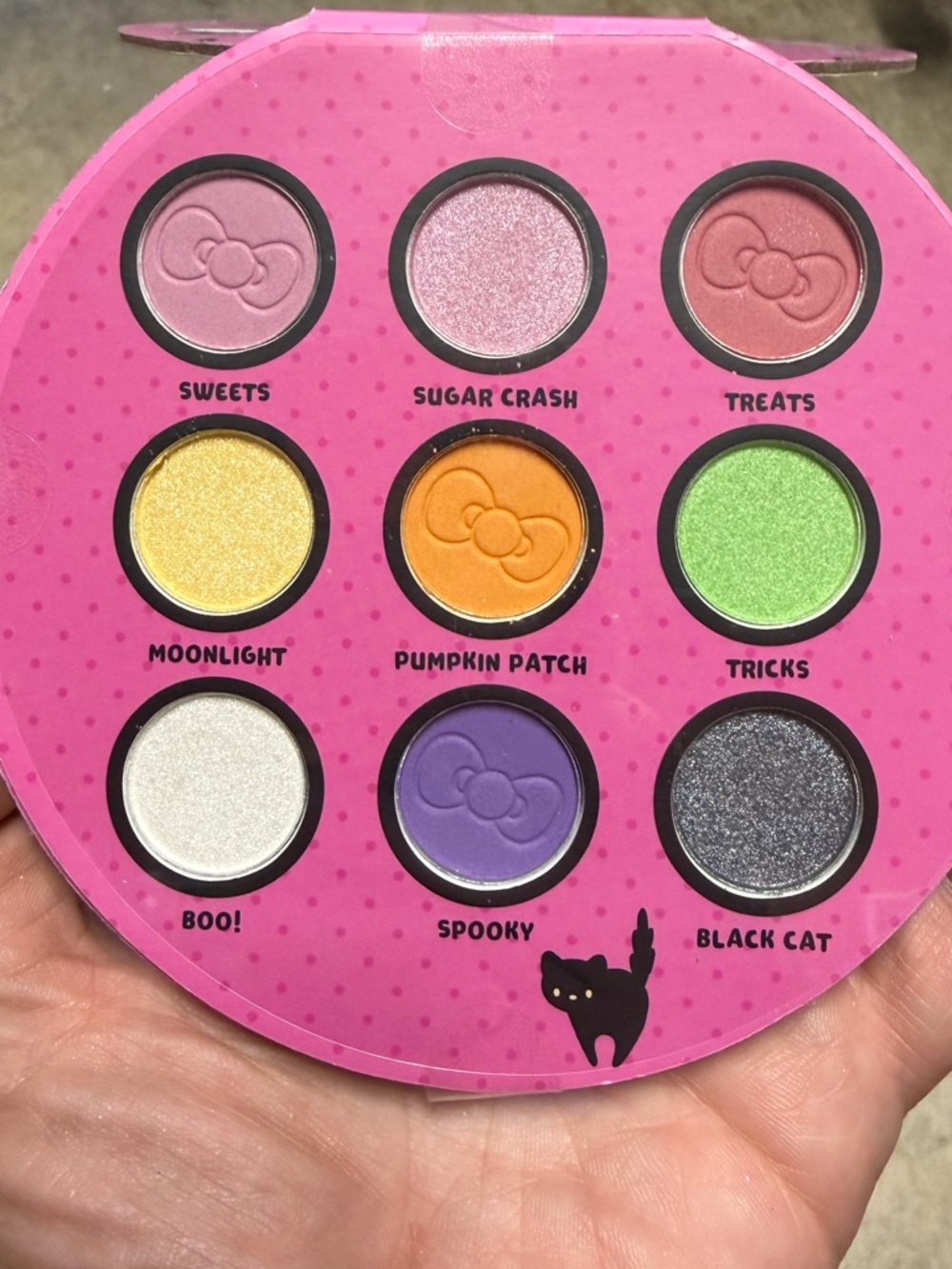 Hello Kitty Eyeshadow 9 Shade Palette Limited Edition - Picture 3 of 4